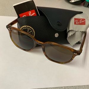 Women’s RayBan Sunglasses